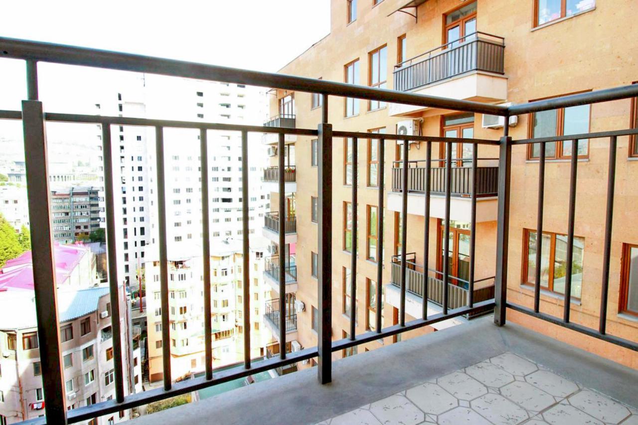 Apartments In Alley Residence Jereván Kültér fotó